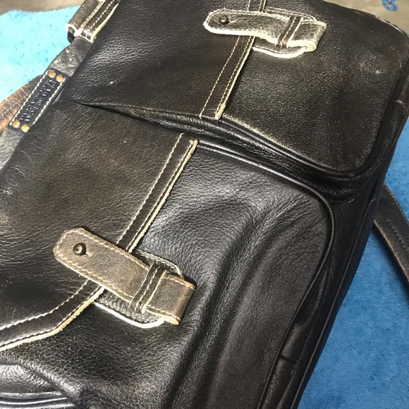 Distressed Briefcase Travel Bag. - Picture 6 of 8